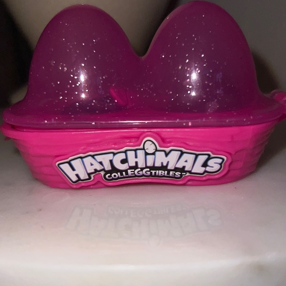 Hatchimals CollEGGtibles collection pink case & 2 surprise purple duck & walrus‌